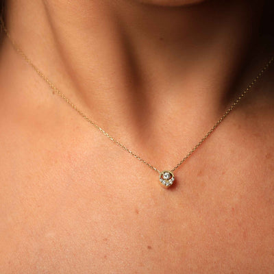 SINGLE DIAMOND MOTIF PENDANT | PETITE HAALA